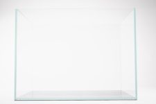 Luminous 45 Degree 17.1 Gal. (LI) Ultra Clear Aquarium 23.6" x 11.8" x 14.2" with Mat