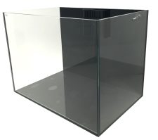 Dolphin 29 Gal. Pro Aquarium with Overflow 23.62" x 15.75" x 17.72" - Black Background - Image 4