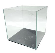 Gem 45 Degree 4 Gal. (LI) Ultra Clear Rimless Aquarium 9.84x9.84x9.84" with Mat 250*250*250 5mm - Image 4